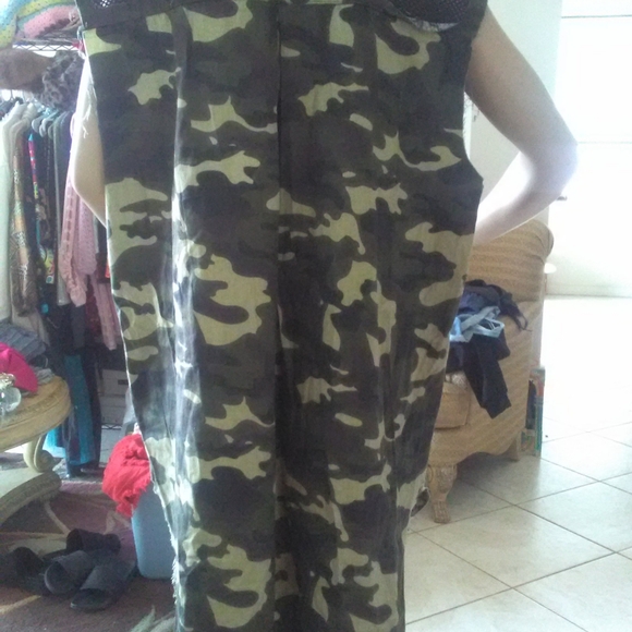 BNWOT CAMO DRESS BY KROIX SZ. 2X ROUNDED HEM MESH BUTTON DWN UNFIN. SLEEVES HI/L - Picture 8 of 9